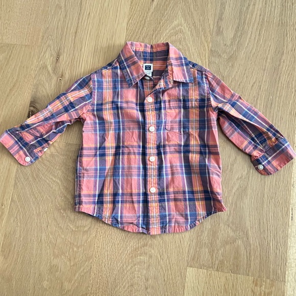 10 piece baby boy bundle. 6-9 months, 6-12 months, 9-12 months. Baby boy outfits - Picture 3 of 6